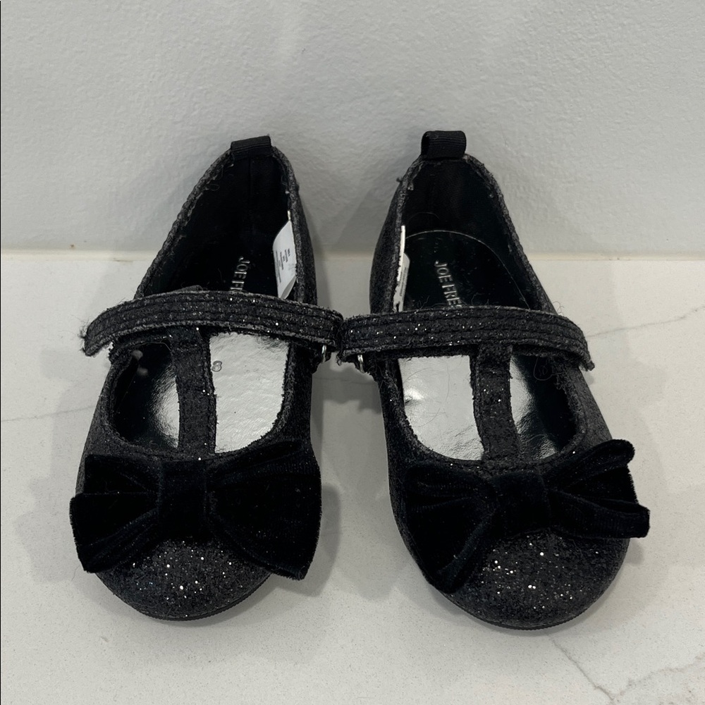 🦄5/25 Joe Fresh Black Sparkle Dress Shoes
